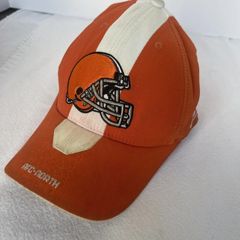 Reebok Cleveland Browns hat Cap White Stripe Orange Elastic Fit Tire Tracks